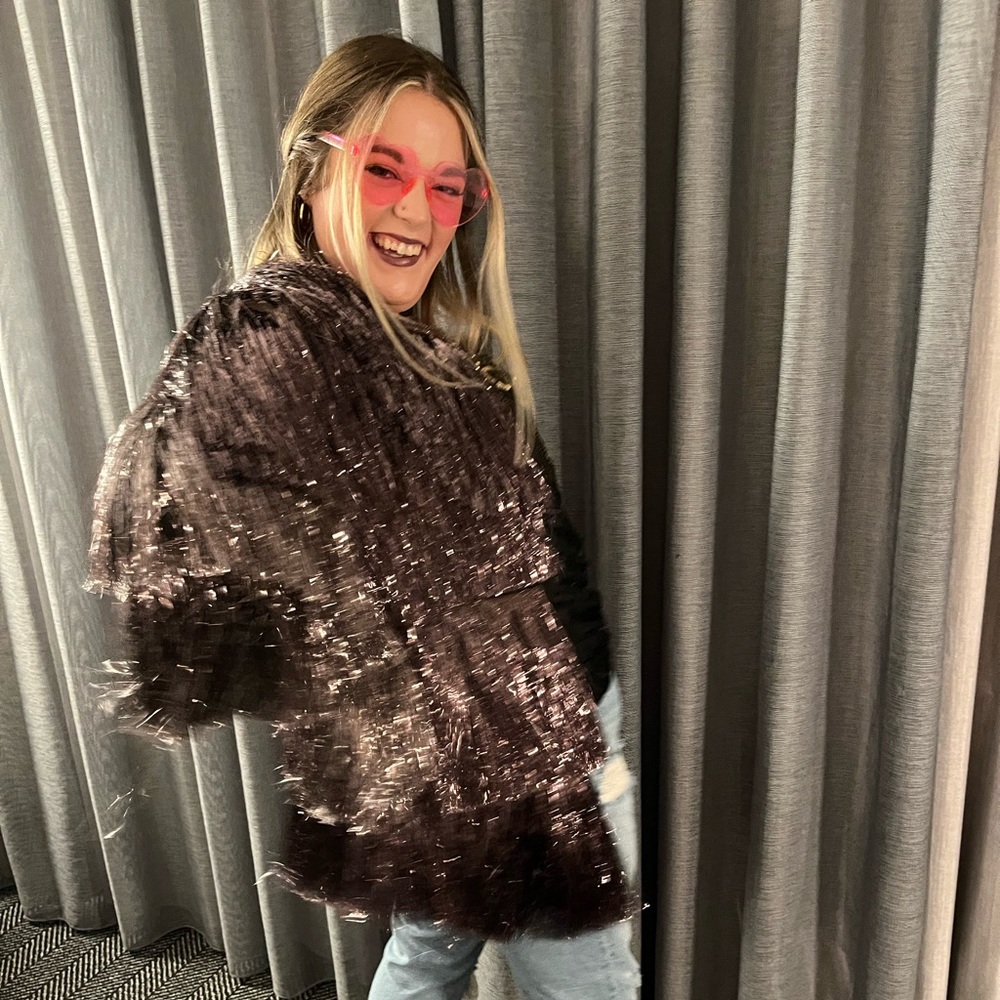 Meet your Posher, Lizzy